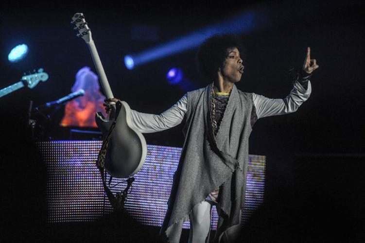 July 2014: Prince thrills Essence Festival crowd at Superdome _lowres